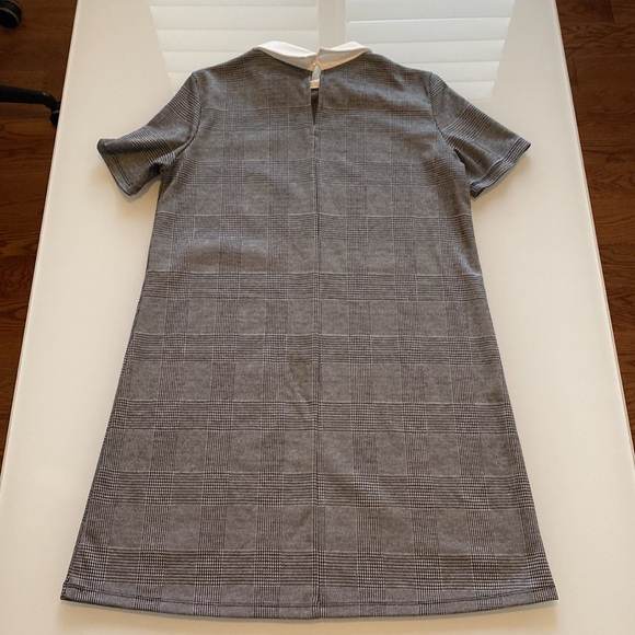 Pearl Collared Plaid Dress - Picture 3 of 5